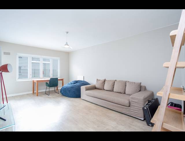 2 BEDROOM APARTMENT RENTED IN CLAREMONT UPPER